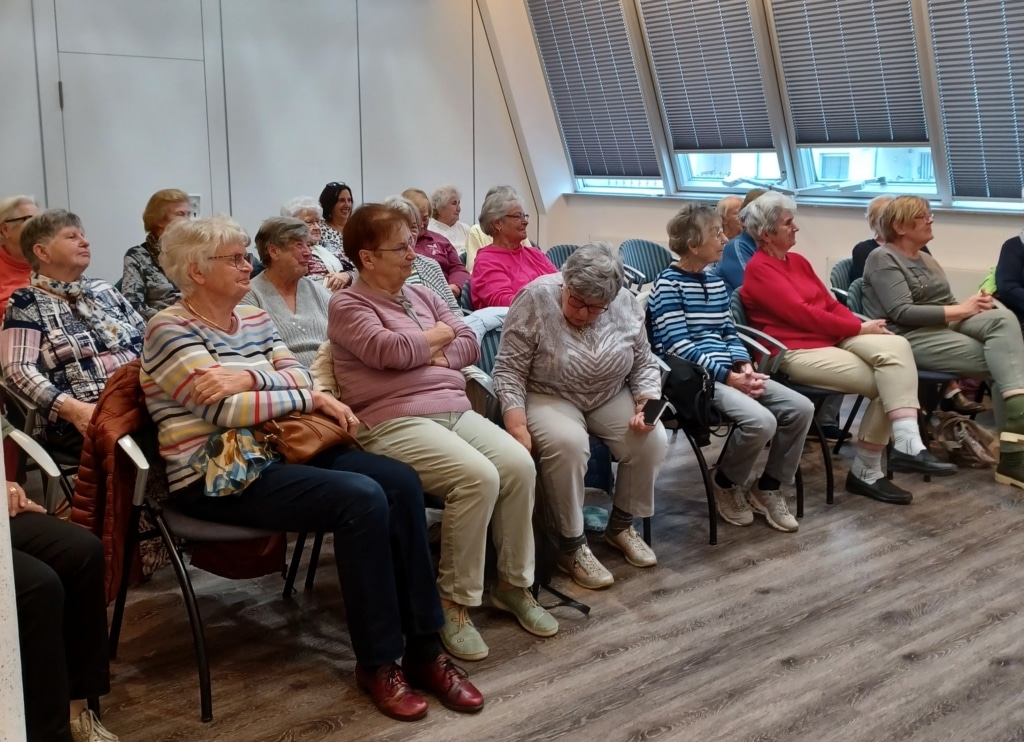 Herbstzeit ist Vortragszeit im Verein - Warten auf den Reisebericht Myanmar